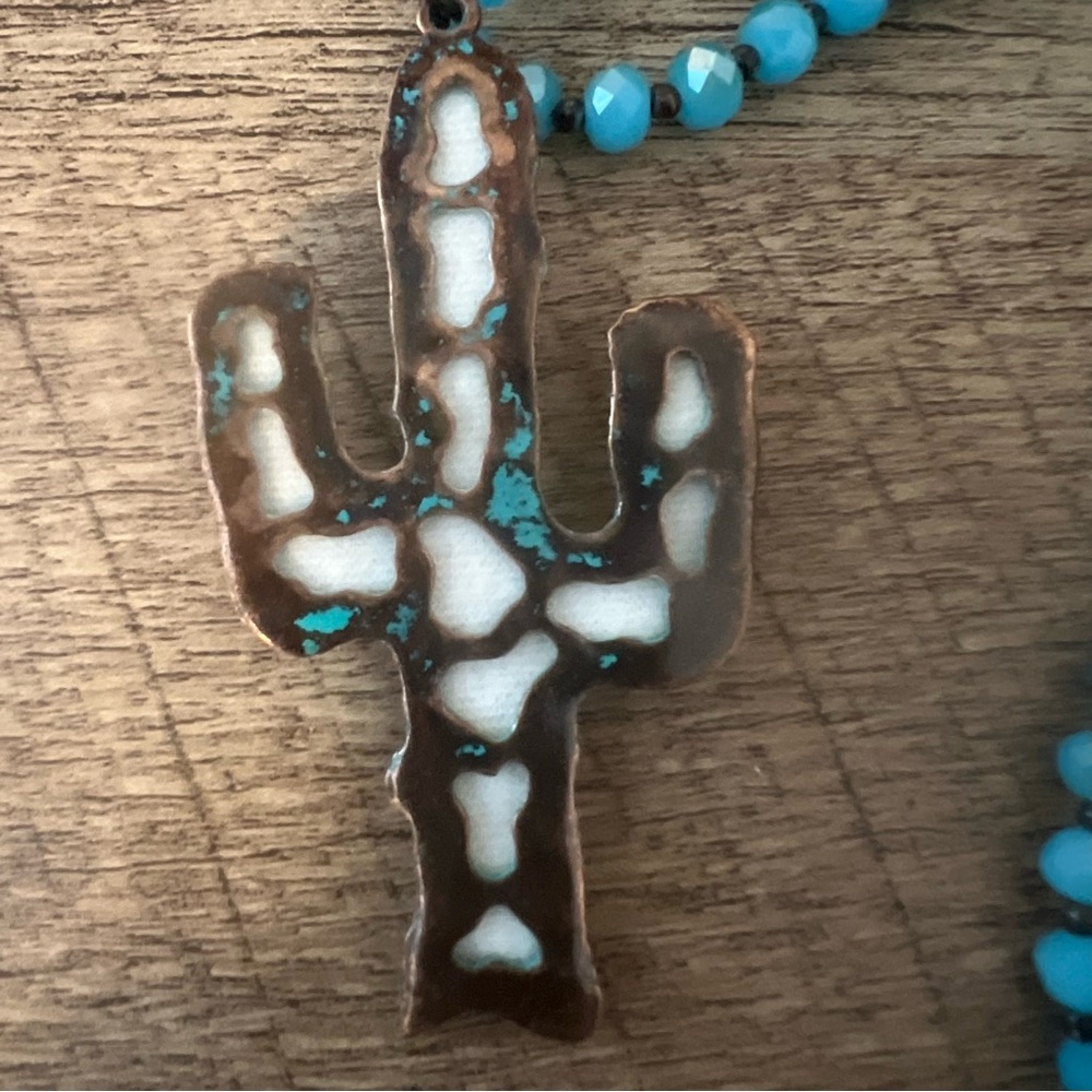 Turquoise Color Beaded Cactus Necklace and Earring Set NWT - Picture 6 of 6